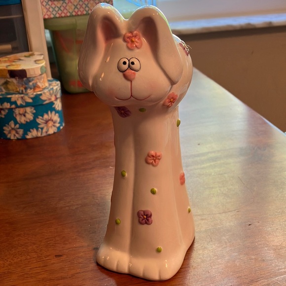Adorable ceramic bunny 🐰 piggy bank from Hobby Lobby, excellent condition! - Picture 1 of 16